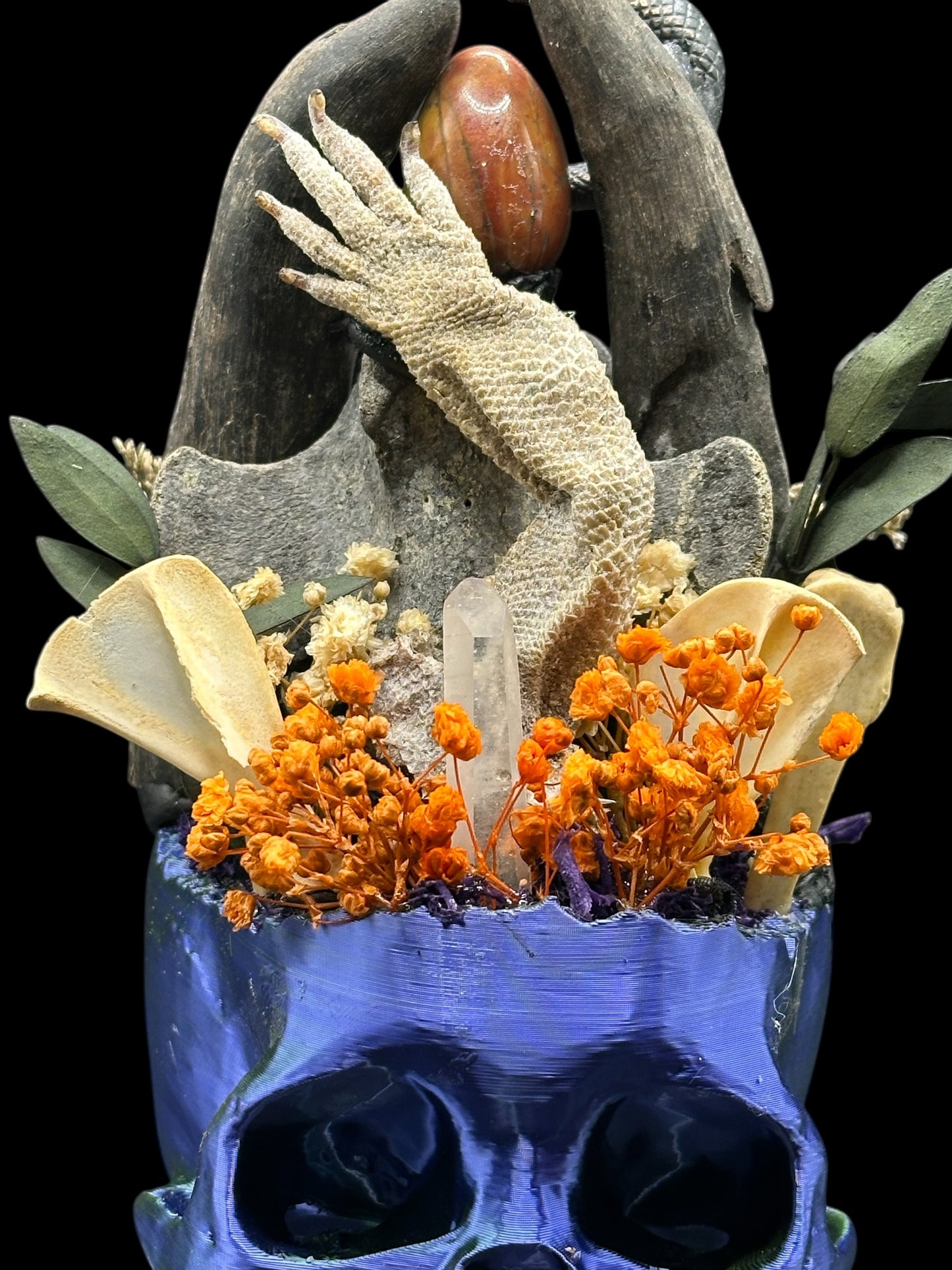 3D Printed Black Skull with Dagger Hands (Copy)